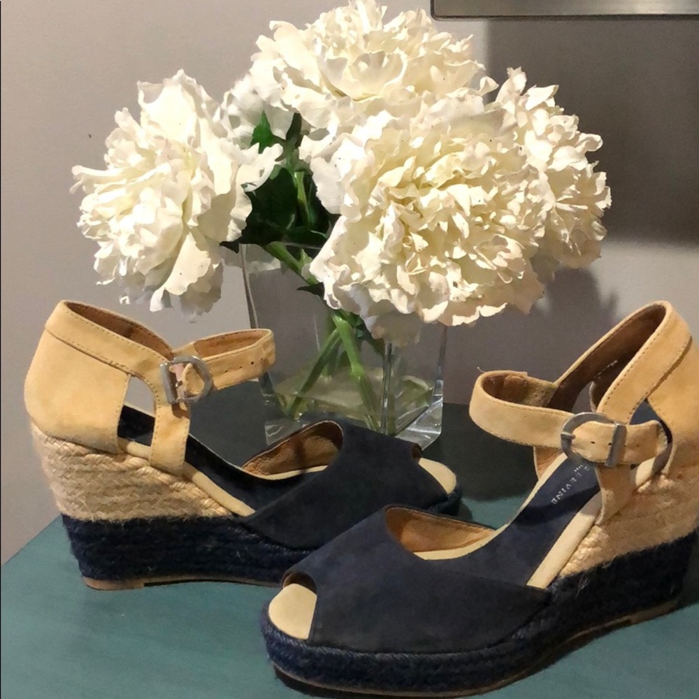 NWT JACQUES LEVINE Wedges